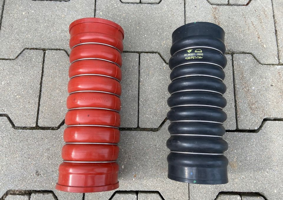 Guma chłodnicy MAN TGX TGS TG3 NOWA łącznik - Jäähdytin - Kuorma-auto: kuva Guma chłodnicy MAN TGX TGS TG3 NOWA łącznik - Jäähdytin - Kuorma-auto Guma chłodnicy MAN TGX TGS TG3 NOWA łącznik - Jäähdytin - Kuorma-auto: kuva Guma chłodnicy MAN TGX TGS TG3 NOWA łącznik - Jäähdytin - Kuorma-auto