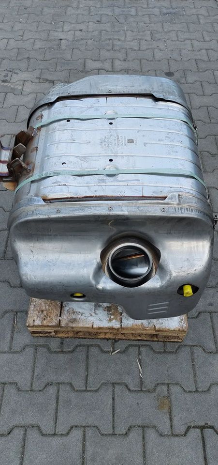 IVECO EUROCARGO EURO 6 KATALIZATOR TŁUMIK NOWY 5801833244 - Katalysaattori - Kuorma-auto: kuva  IVECO EUROCARGO EURO 6 KATALIZATOR TŁUMIK NOWY 5801833244 - Katalysaattori - Kuorma-auto IVECO EUROCARGO EURO 6 KATALIZATOR TŁUMIK NOWY 5801833244 - Katalysaattori - Kuorma-auto: kuva  IVECO EUROCARGO EURO 6 KATALIZATOR TŁUMIK NOWY 5801833244 - Katalysaattori - Kuorma-auto