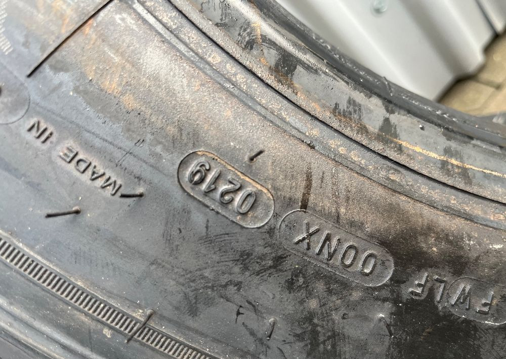 NOWA Opona Michelin X Multi 215/75R 17.5” - Rengas - Kuorma-auto: kuva NOWA Opona Michelin X Multi 215/75R 17.5” - Rengas - Kuorma-auto NOWA Opona Michelin X Multi 215/75R 17.5” - Rengas - Kuorma-auto: kuva NOWA Opona Michelin X Multi 215/75R 17.5” - Rengas - Kuorma-auto