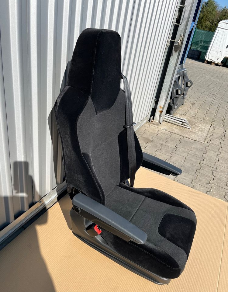 NOWY Fotel kierowcy MAN TG3 TGX nowy model siedzenie lewe - Ohjaamo ja sisustus - Kuorma-auto: kuva NOWY Fotel kierowcy MAN TG3 TGX nowy model siedzenie lewe - Ohjaamo ja sisustus - Kuorma-auto NOWY Fotel kierowcy MAN TG3 TGX nowy model siedzenie lewe - Ohjaamo ja sisustus - Kuorma-auto: kuva NOWY Fotel kierowcy MAN TG3 TGX nowy model siedzenie lewe - Ohjaamo ja sisustus - Kuorma-auto