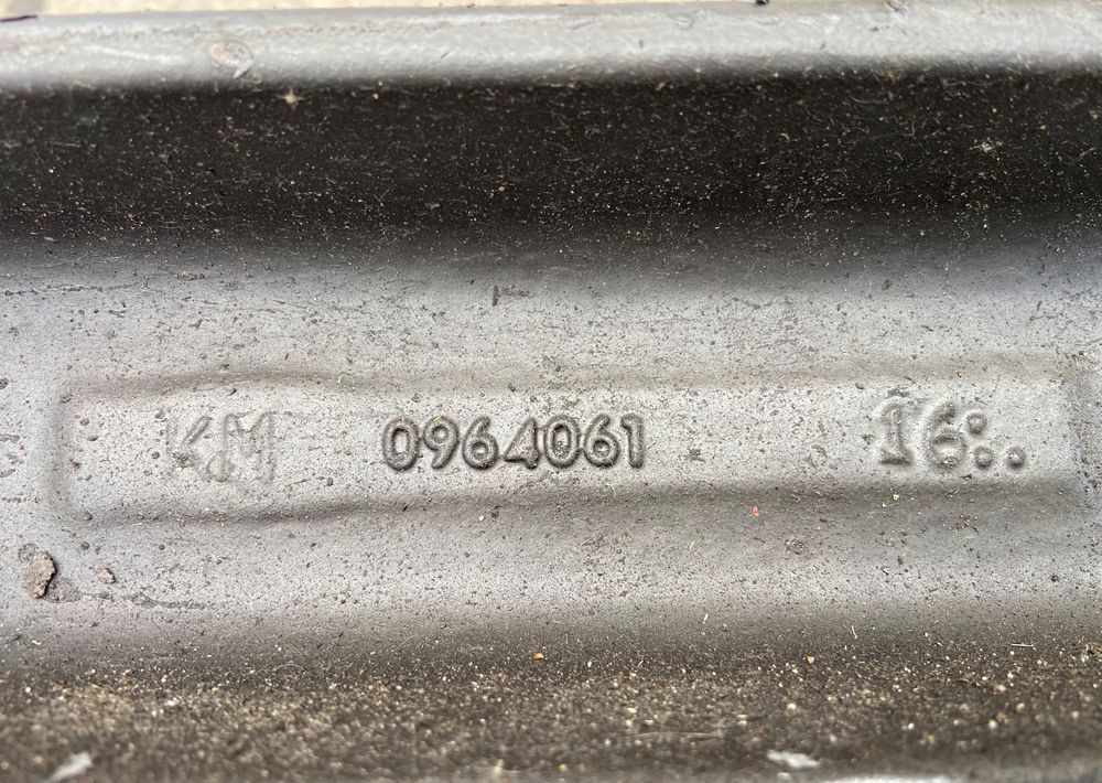 Przednia oś DAF XF 106 euro 6 piasta belka przednia - Etuakseli - Kuorma-auto: kuva Przednia oś DAF XF 106 euro 6 piasta belka przednia - Etuakseli - Kuorma-auto Przednia oś DAF XF 106 euro 6 piasta belka przednia - Etuakseli - Kuorma-auto: kuva Przednia oś DAF XF 106 euro 6 piasta belka przednia - Etuakseli - Kuorma-auto