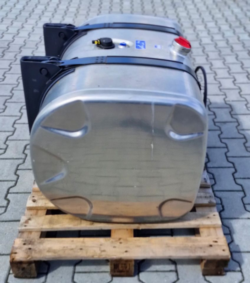 SCANIA R S ZBIORNIK PALIWA 395L NOWY - Polttoainetankki - Kuorma-auto: kuva SCANIA R S ZBIORNIK PALIWA 395L NOWY - Polttoainetankki - Kuorma-auto SCANIA R S ZBIORNIK PALIWA 395L NOWY - Polttoainetankki - Kuorma-auto: kuva SCANIA R S ZBIORNIK PALIWA 395L NOWY - Polttoainetankki - Kuorma-auto