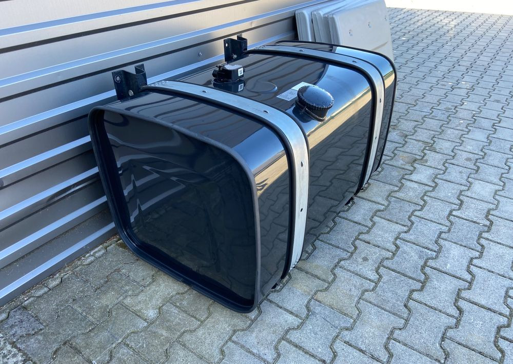 Zbiornik paliwa MAN TGX TGS 400 litrów bak jak nowy - Polttoainejärjestelmä - Kuorma-auto: kuva Zbiornik paliwa MAN TGX TGS 400 litrów bak jak nowy - Polttoainejärjestelmä - Kuorma-auto Zbiornik paliwa MAN TGX TGS 400 litrów bak jak nowy - Polttoainejärjestelmä - Kuorma-auto: kuva Zbiornik paliwa MAN TGX TGS 400 litrów bak jak nowy - Polttoainejärjestelmä - Kuorma-auto
