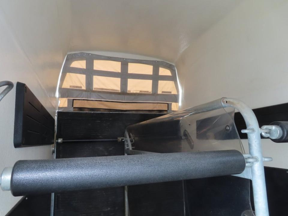 Böckmann, Pferdeanhänger, Comfort,CFF,,Aluboden, SaKa, 100 km/h - Hevostraileri: kuva Böckmann, Pferdeanhänger, Comfort,CFF,,Aluboden, SaKa, 100 km/h - Hevostraileri Böckmann, Pferdeanhänger, Comfort,CFF,,Aluboden, SaKa, 100 km/h - Hevostraileri: kuva Böckmann, Pferdeanhänger, Comfort,CFF,,Aluboden, SaKa, 100 km/h - Hevostraileri