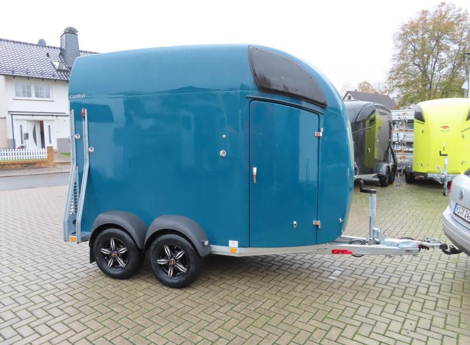 Böckmann Pferdeanhänger, Comfort, Flügeltür,100 km/h,Aluboden - Hevostraileri: kuva Böckmann Pferdeanhänger, Comfort, Flügeltür,100 km/h,Aluboden - Hevostraileri Böckmann Pferdeanhänger, Comfort, Flügeltür,100 km/h,Aluboden - Hevostraileri: kuva Böckmann Pferdeanhänger, Comfort, Flügeltür,100 km/h,Aluboden - Hevostraileri