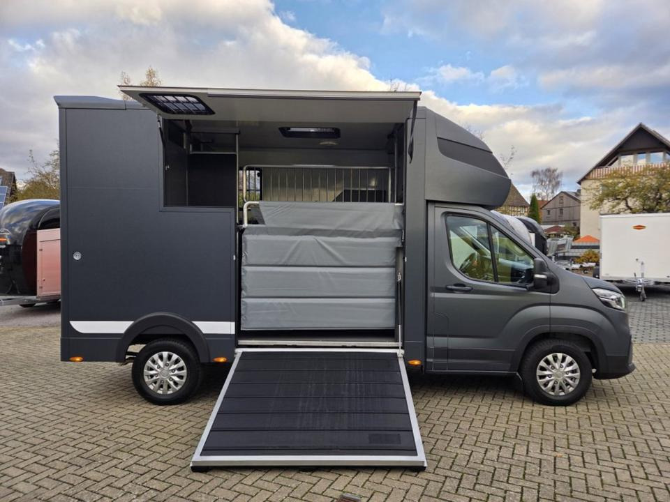 MSG Stablehopper Pferdetransporter Pferdeanhänger Böckmann - Hevosauto: kuva MSG Stablehopper Pferdetransporter Pferdeanhänger Böckmann - Hevosauto MSG Stablehopper Pferdetransporter Pferdeanhänger Böckmann - Hevosauto: kuva MSG Stablehopper Pferdetransporter Pferdeanhänger Böckmann - Hevosauto