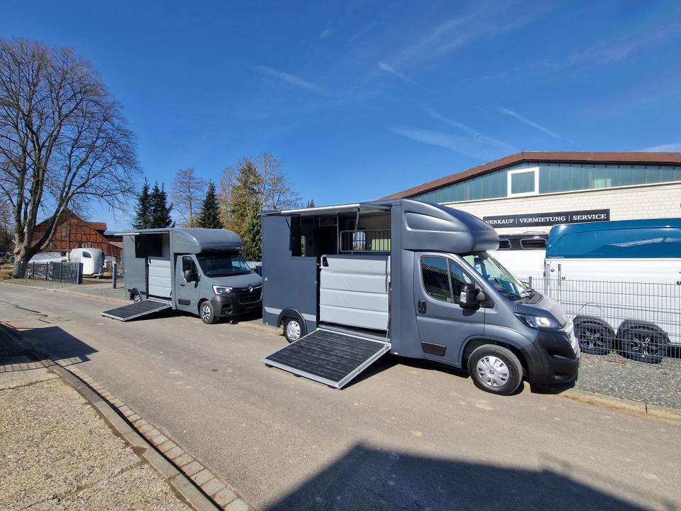 MSG Stablehopper Pferdetransporter Pferdeanhänger Böckmann - Hevosauto: kuva MSG Stablehopper Pferdetransporter Pferdeanhänger Böckmann - Hevosauto MSG Stablehopper Pferdetransporter Pferdeanhänger Böckmann - Hevosauto: kuva MSG Stablehopper Pferdetransporter Pferdeanhänger Böckmann - Hevosauto