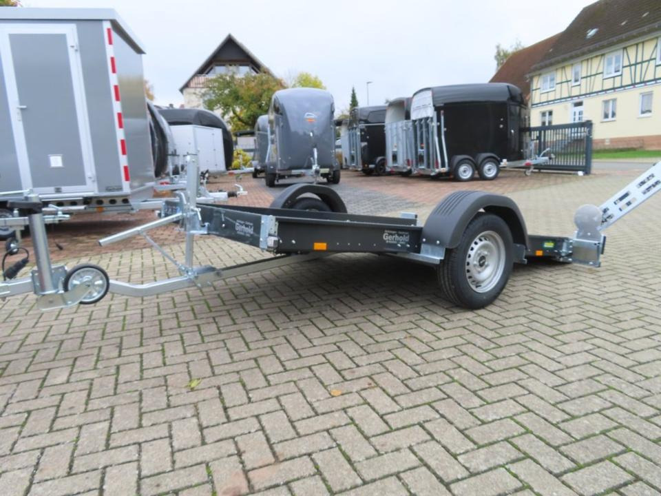 PKW Absenkanhänger, Unsinn, 750 kg, ungebremst, 100 km/h - Peräkärry: kuva PKW Absenkanhänger, Unsinn, 750 kg, ungebremst, 100 km/h - Peräkärry PKW Absenkanhänger, Unsinn, 750 kg, ungebremst, 100 km/h - Peräkärry: kuva PKW Absenkanhänger, Unsinn, 750 kg, ungebremst, 100 km/h - Peräkärry