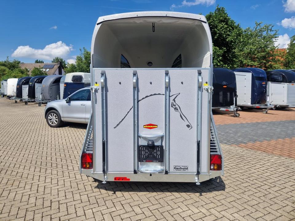 Pferdeanhänger Böckmann Comfort 23 Sattelkammer Aluboden 100km/h - Hevostraileri: kuva Pferdeanhänger Böckmann Comfort 23 Sattelkammer Aluboden 100km/h - Hevostraileri Pferdeanhänger Böckmann Comfort 23 Sattelkammer Aluboden 100km/h - Hevostraileri: kuva Pferdeanhänger Böckmann Comfort 23 Sattelkammer Aluboden 100km/h - Hevostraileri