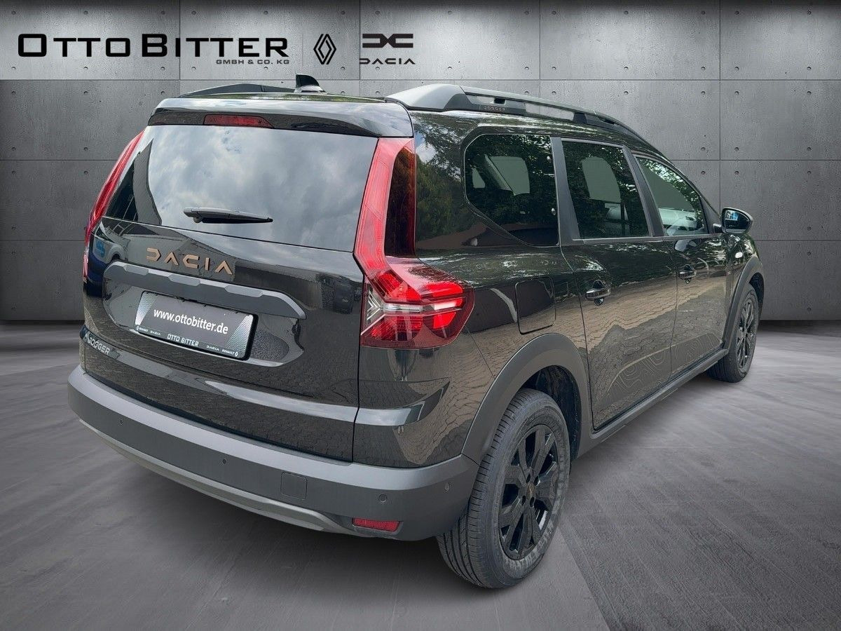 Dacia Jogger Extreme+ ECO-G 100 7-Sitzer FLÜSSIGGAS - Farmari: kuva Dacia Jogger Extreme+ ECO-G 100 7-Sitzer FLÜSSIGGAS - Farmari Dacia Jogger Extreme+ ECO-G 100 7-Sitzer FLÜSSIGGAS - Farmari: kuva Dacia Jogger Extreme+ ECO-G 100 7-Sitzer FLÜSSIGGAS - Farmari