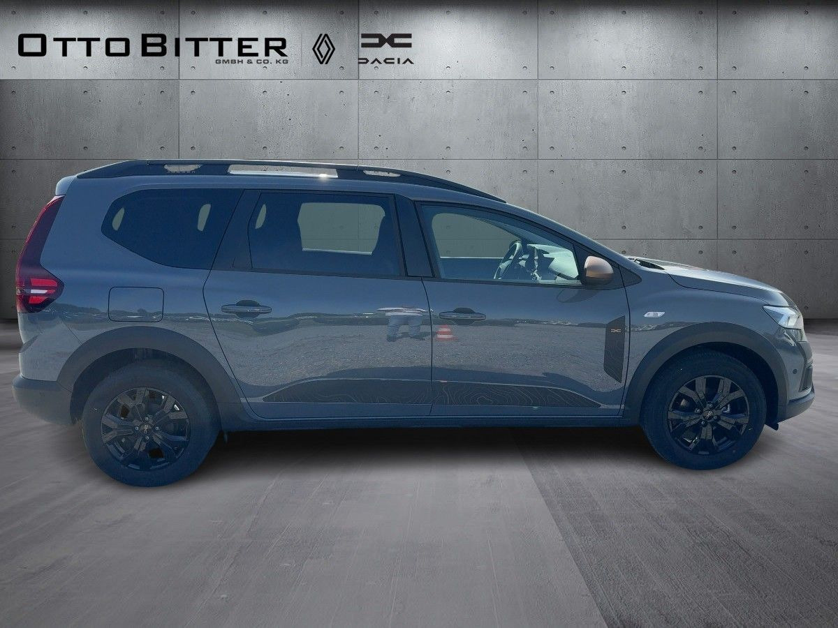 Dacia Jogger Extreme TCe110 5-Sitzer CITY-PAKET - Henkilöauto: kuva Dacia Jogger Extreme TCe110 5-Sitzer CITY-PAKET - Henkilöauto Dacia Jogger Extreme TCe110 5-Sitzer CITY-PAKET - Henkilöauto: kuva Dacia Jogger Extreme TCe110 5-Sitzer CITY-PAKET - Henkilöauto