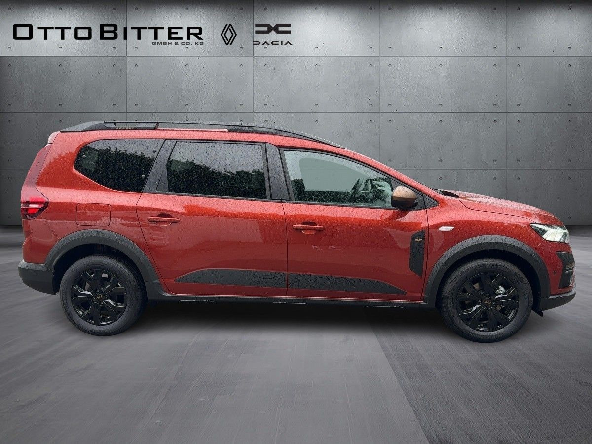 Dacia Jogger Extreme TCe110 7-Sitze CITY-PAKET/NAVI - Farmari: kuva Dacia Jogger Extreme TCe110 7-Sitze CITY-PAKET/NAVI - Farmari Dacia Jogger Extreme TCe110 7-Sitze CITY-PAKET/NAVI - Farmari: kuva Dacia Jogger Extreme TCe110 7-Sitze CITY-PAKET/NAVI - Farmari