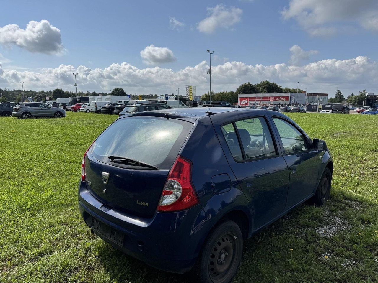 Dacia Sandero 1.4 +ZAHNRIEMEN GERISSEN+ - Henkilöauto: kuva Dacia Sandero 1.4 +ZAHNRIEMEN GERISSEN+ - Henkilöauto Dacia Sandero 1.4 +ZAHNRIEMEN GERISSEN+ - Henkilöauto: kuva Dacia Sandero 1.4 +ZAHNRIEMEN GERISSEN+ - Henkilöauto