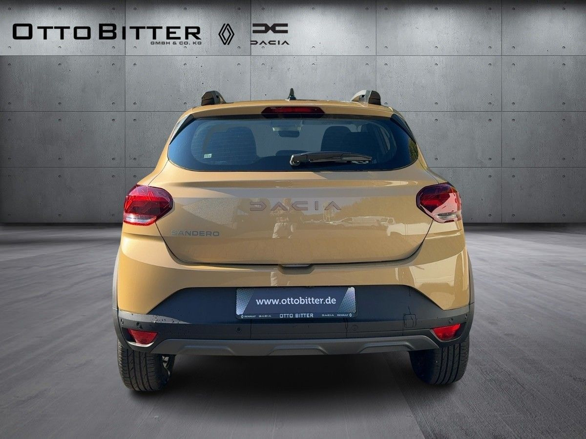 Dacia Sandero Stepway Extreme TCe110 CITY-PAKET/NAVI - Sedan: kuva Dacia Sandero Stepway Extreme TCe110 CITY-PAKET/NAVI - Sedan Dacia Sandero Stepway Extreme TCe110 CITY-PAKET/NAVI - Sedan: kuva Dacia Sandero Stepway Extreme TCe110 CITY-PAKET/NAVI - Sedan