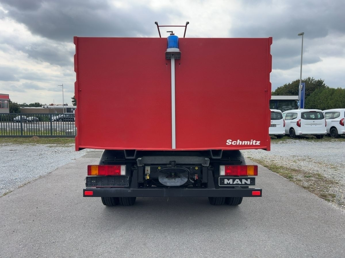 MAN LE 8150 4x2 Löschfahrzeug/Feuerwehr/Wassertank - Kuorma-auto: kuva MAN LE 8150 4x2 Löschfahrzeug/Feuerwehr/Wassertank - Kuorma-auto MAN LE 8150 4x2 Löschfahrzeug/Feuerwehr/Wassertank - Kuorma-auto: kuva MAN LE 8150 4x2 Löschfahrzeug/Feuerwehr/Wassertank - Kuorma-auto