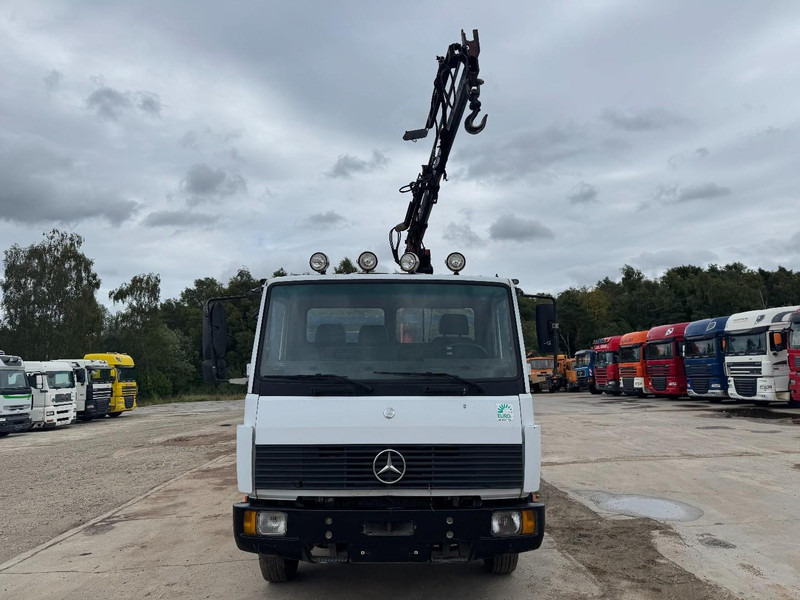 Mercedes-Benz SK 917 (STEEL SUSPENSION / PARLFINGER CRANE / AUXILIARY / 6 CYLINDER WITH MANUAL PUMP) - Kippiauto kuorma-auto, Nosturiauto: kuva Mercedes-Benz SK 917 (STEEL SUSPENSION / PARLFINGER CRANE / AUXILIARY / 6 CYLINDER WITH MANUAL PUMP) - Kippiauto kuorma-auto, Nosturiauto Mercedes-Benz SK 917 (STEEL SUSPENSION / PARLFINGER CRANE / AUXILIARY / 6 CYLINDER WITH MANUAL PUMP) - Kippiauto kuorma-auto, Nosturiauto: kuva Mercedes-Benz SK 917 (STEEL SUSPENSION / PARLFINGER CRANE / AUXILIARY / 6 CYLINDER WITH MANUAL PUMP) - Kippiauto kuorma-auto, Nosturiauto