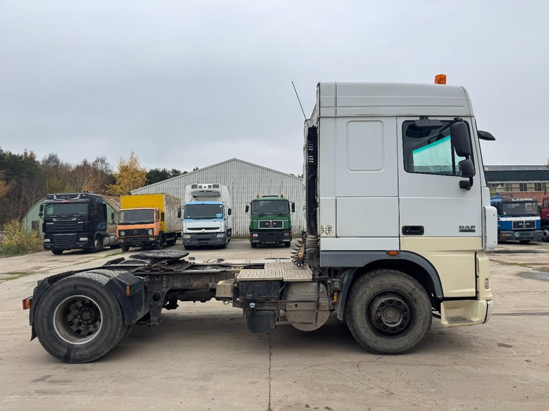 DAF 105 XF 460 Space Cab (GOOD CONDITION / BON ETAT) - Vetopöytäauto: kuva DAF 105 XF 460 Space Cab (GOOD CONDITION / BON ETAT) - Vetopöytäauto DAF 105 XF 460 Space Cab (GOOD CONDITION / BON ETAT) - Vetopöytäauto: kuva DAF 105 XF 460 Space Cab (GOOD CONDITION / BON ETAT) - Vetopöytäauto