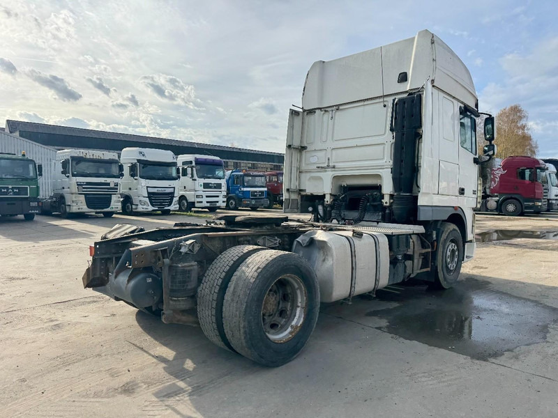 DAF 105 XF 460 Super Space Cab (MANUAL GEARBOX / BOITE MANUELLE) - Vetopöytäauto: kuva DAF 105 XF 460 Super Space Cab (MANUAL GEARBOX / BOITE MANUELLE) - Vetopöytäauto DAF 105 XF 460 Super Space Cab (MANUAL GEARBOX / BOITE MANUELLE) - Vetopöytäauto: kuva DAF 105 XF 460 Super Space Cab (MANUAL GEARBOX / BOITE MANUELLE) - Vetopöytäauto