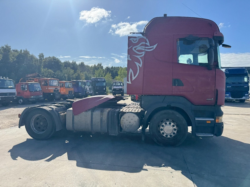 Scania R 420 Highline (MANUAL GEARBOX / BOITE MANUELLE) - Vetopöytäauto: kuva Scania R 420 Highline (MANUAL GEARBOX / BOITE MANUELLE) - Vetopöytäauto Scania R 420 Highline (MANUAL GEARBOX / BOITE MANUELLE) - Vetopöytäauto: kuva Scania R 420 Highline (MANUAL GEARBOX / BOITE MANUELLE) - Vetopöytäauto