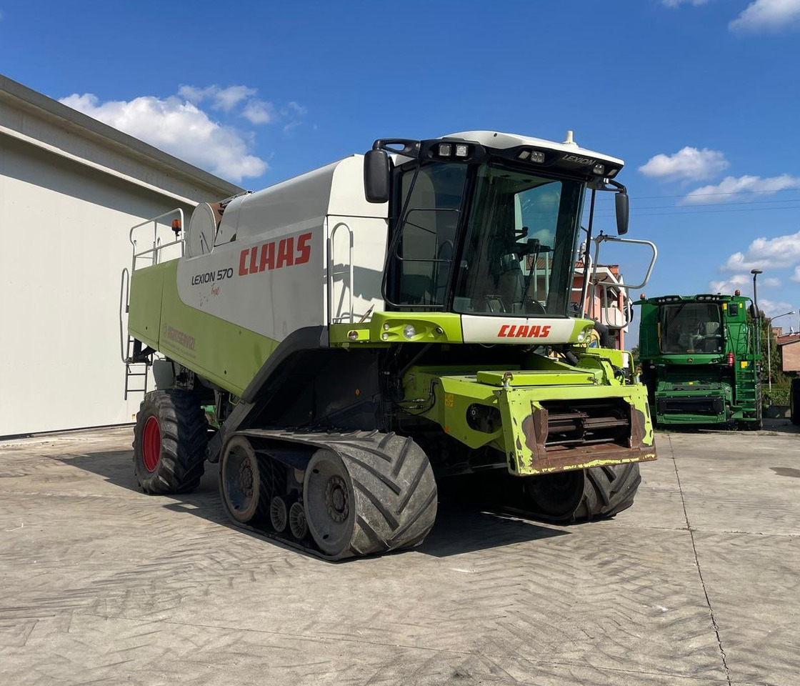 CLAAS MIETITREBBIA LEXION 570TT - Leikkuupuimuri: kuva CLAAS MIETITREBBIA LEXION 570TT - Leikkuupuimuri CLAAS MIETITREBBIA LEXION 570TT - Leikkuupuimuri: kuva CLAAS MIETITREBBIA LEXION 570TT - Leikkuupuimuri