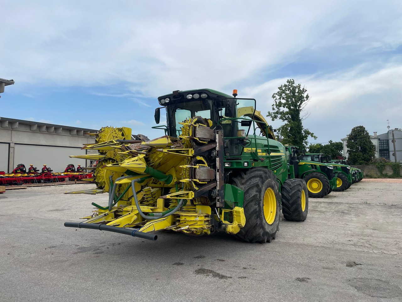 JOHN DEERE TRINCIA 7950 - Itsekulkeva silppuri: kuva JOHN DEERE TRINCIA 7950 - Itsekulkeva silppuri JOHN DEERE TRINCIA 7950 - Itsekulkeva silppuri: kuva JOHN DEERE TRINCIA 7950 - Itsekulkeva silppuri