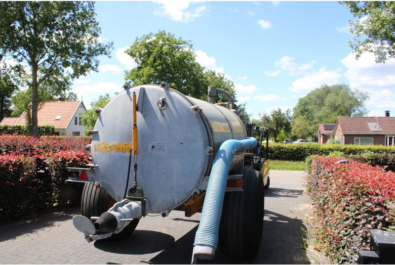 Veenhuis Super turbo watertank mesttank - Maatalouskoneet: kuva Veenhuis Super turbo watertank mesttank - Maatalouskoneet Veenhuis Super turbo watertank mesttank - Maatalouskoneet: kuva Veenhuis Super turbo watertank mesttank - Maatalouskoneet
