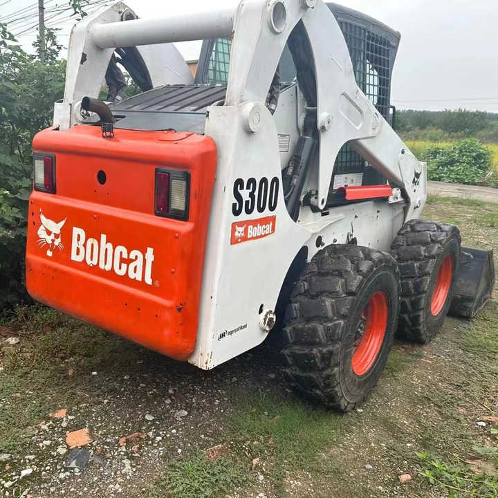 100%Ready Bobcat S300 Well Sold Most Famous Brand High Quality Bobcat S300 Skid Steer Loader for Sale - Liukuohjattu kuormaaja: kuva 100%Ready Bobcat S300 Well Sold Most Famous Brand High Quality Bobcat S300 Skid Steer Loader for Sale - Liukuohjattu kuormaaja 100%Ready Bobcat S300 Well Sold Most Famous Brand High Quality Bobcat S300 Skid Steer Loader for Sale - Liukuohjattu kuormaaja: kuva 100%Ready Bobcat S300 Well Sold Most Famous Brand High Quality Bobcat S300 Skid Steer Loader for Sale - Liukuohjattu kuormaaja