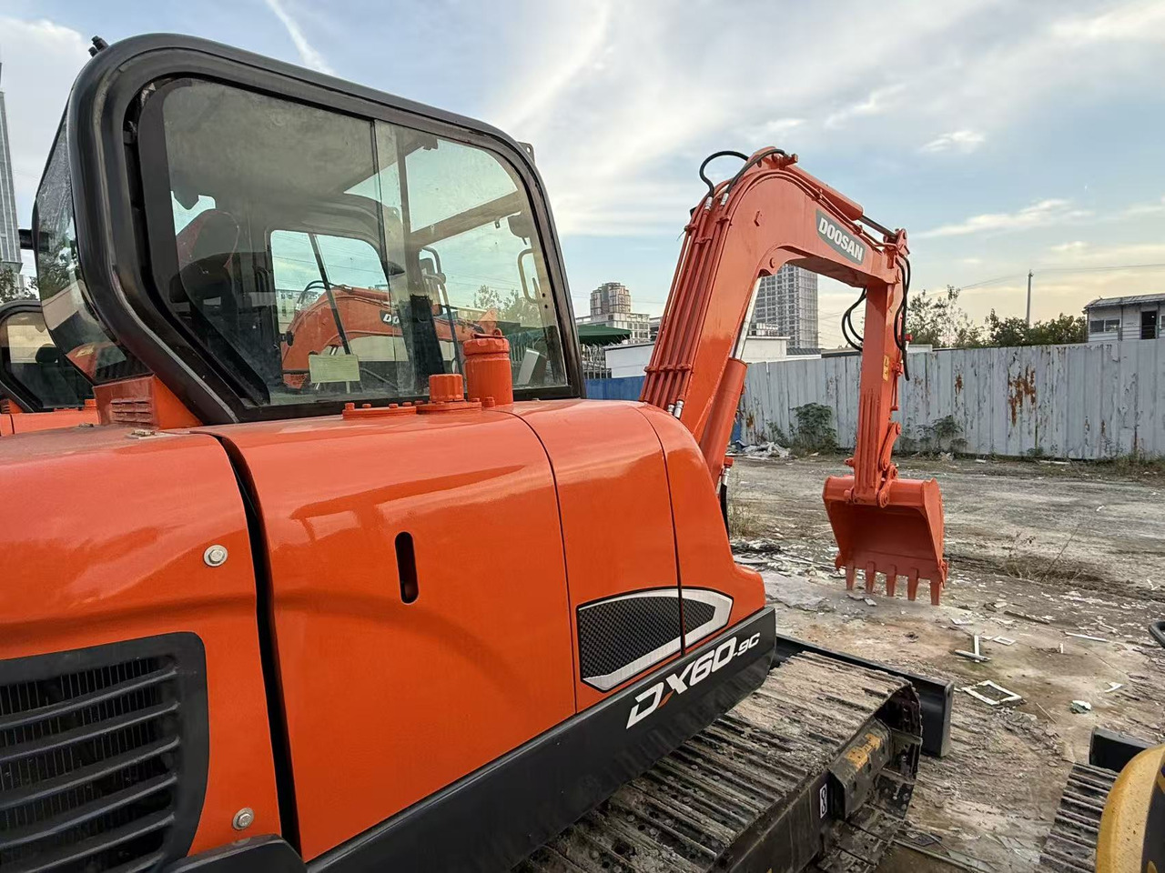 DOOSAN Used large Doosan DX60 excavators, original DX60 used excavators, 6-ton DX60 hydraulic excavators, best-selling at low prices. - Minikuormaaja: kuva DOOSAN Used large Doosan DX60 excavators, original DX60 used excavators, 6-ton DX60 hydraulic excavators, best-selling at low prices. - Minikuormaaja DOOSAN Used large Doosan DX60 excavators, original DX60 used excavators, 6-ton DX60 hydraulic excavators, best-selling at low prices. - Minikuormaaja: kuva DOOSAN Used large Doosan DX60 excavators, original DX60 used excavators, 6-ton DX60 hydraulic excavators, best-selling at low prices. - Minikuormaaja