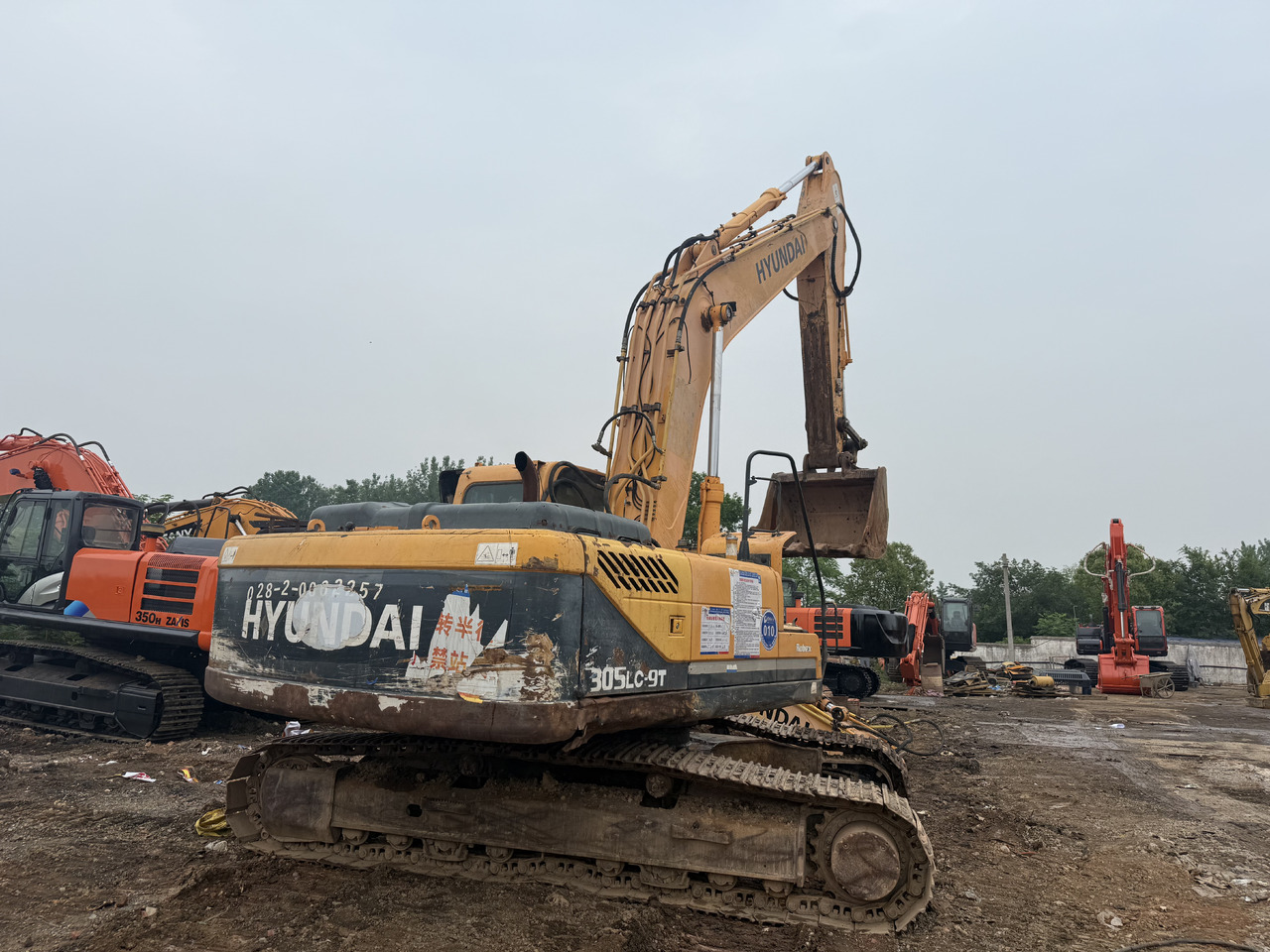 Hyundai used Hyundai 305-9t excavator - Telakaivukone: kuva Hyundai used Hyundai 305-9t excavator - Telakaivukone Hyundai used Hyundai 305-9t excavator - Telakaivukone: kuva Hyundai used Hyundai 305-9t excavator - Telakaivukone