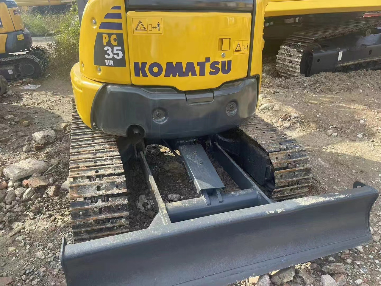 KOMATSU PC35 - Minikuormaaja: kuva KOMATSU PC35 - Minikuormaaja KOMATSU PC35 - Minikuormaaja: kuva KOMATSU PC35 - Minikuormaaja