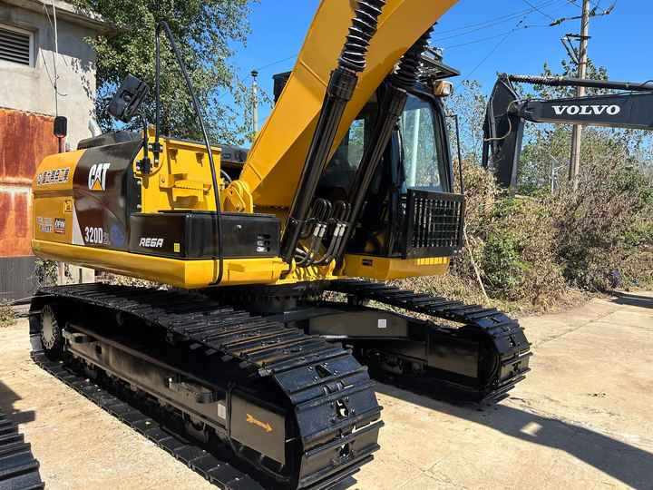 Low Shipping Certified Pre-Owned Cat 320DLExcavator | Heavy-Duty Loader for Mining/ Construction - Price Negotiable! - Telakaivukone: kuva Low Shipping Certified Pre-Owned Cat 320DLExcavator | Heavy-Duty Loader for Mining/ Construction - Price Negotiable! - Telakaivukone Low Shipping Certified Pre-Owned Cat 320DLExcavator | Heavy-Duty Loader for Mining/ Construction - Price Negotiable! - Telakaivukone: kuva Low Shipping Certified Pre-Owned Cat 320DLExcavator | Heavy-Duty Loader for Mining/ Construction - Price Negotiable! - Telakaivukone
