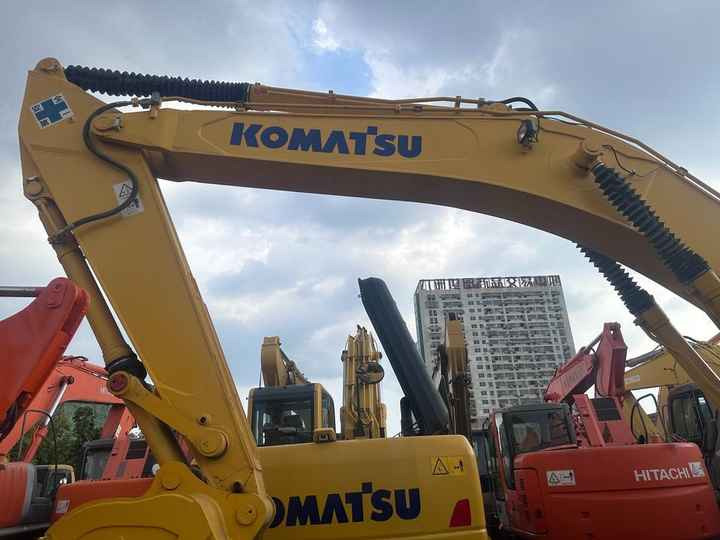 Telakaivukone Second Hand Japan Komatsu Excavator PC350-7 Used Highly Competitive Crawler Excavator PC360-7 PC400-7 in Good Condition: kuva Telakaivukone Second Hand Japan Komatsu Excavator PC350-7 Used Highly Competitive Crawler Excavator PC360-7 PC400-7 in Good Condition