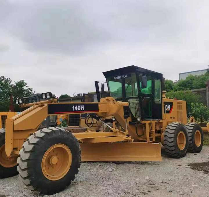 Used CAT 140H Motor Grader From Japan with Excellent Performance Caterpillar 140h in Good Condition for Sale - Tiehöylä: kuva Used CAT 140H Motor Grader From Japan with Excellent Performance Caterpillar 140h in Good Condition for Sale - Tiehöylä Used CAT 140H Motor Grader From Japan with Excellent Performance Caterpillar 140h in Good Condition for Sale - Tiehöylä: kuva Used CAT 140H Motor Grader From Japan with Excellent Performance Caterpillar 140h in Good Condition for Sale - Tiehöylä