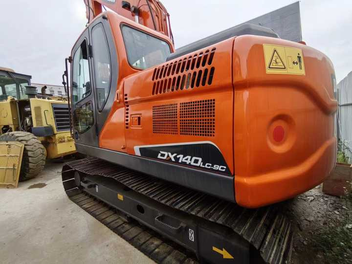 Used Digger DOOSAN DX140 Construction Machinery Construction Digger Used DOOSAN DX140 Cheap Excavator - Telakaivukone: kuva Used Digger DOOSAN DX140 Construction Machinery Construction Digger Used DOOSAN DX140 Cheap Excavator - Telakaivukone Used Digger DOOSAN DX140 Construction Machinery Construction Digger Used DOOSAN DX140 Cheap Excavator - Telakaivukone: kuva Used Digger DOOSAN DX140 Construction Machinery Construction Digger Used DOOSAN DX140 Cheap Excavator - Telakaivukone