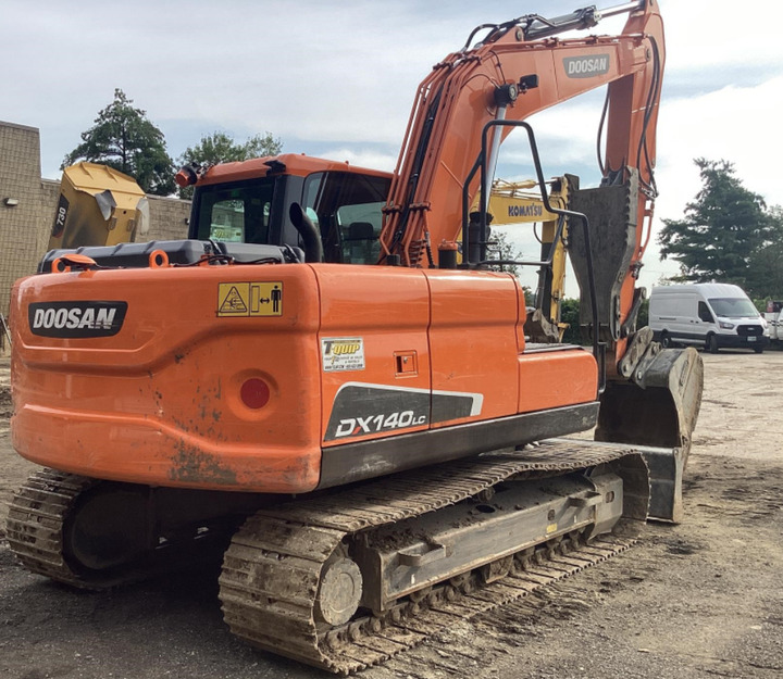 Used Excavator Doosan DX140 Excavators Mini Equipment Earth Moving Machinery Doosan Digger Excavator for Sale - Telakaivukone: kuva Used Excavator Doosan DX140 Excavators Mini Equipment Earth Moving Machinery Doosan Digger Excavator for Sale - Telakaivukone Used Excavator Doosan DX140 Excavators Mini Equipment Earth Moving Machinery Doosan Digger Excavator for Sale - Telakaivukone: kuva Used Excavator Doosan DX140 Excavators Mini Equipment Earth Moving Machinery Doosan Digger Excavator for Sale - Telakaivukone