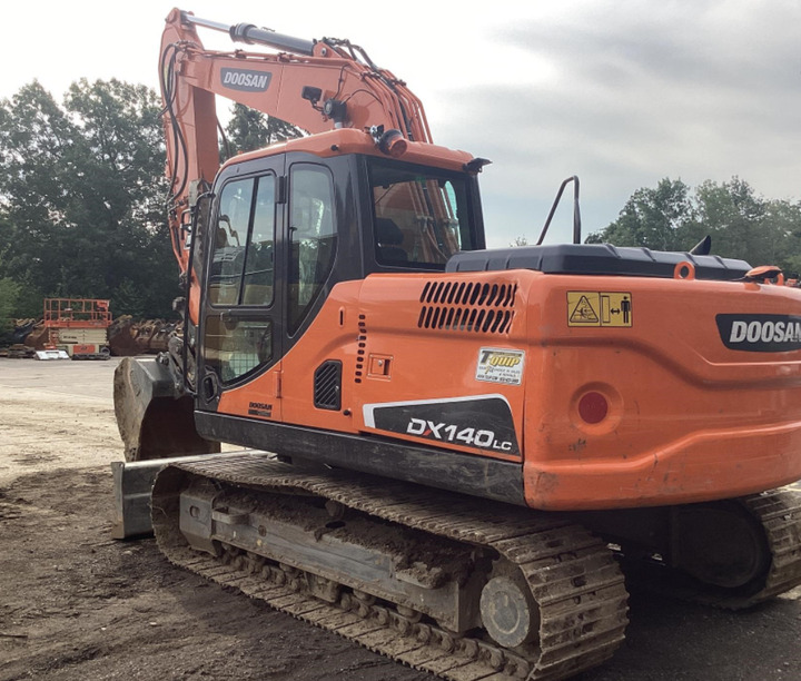 Used Excavator Doosan DX140 Excavators Mini Equipment Earth Moving Machinery Doosan Digger Excavator for Sale - Telakaivukone: kuva Used Excavator Doosan DX140 Excavators Mini Equipment Earth Moving Machinery Doosan Digger Excavator for Sale - Telakaivukone Used Excavator Doosan DX140 Excavators Mini Equipment Earth Moving Machinery Doosan Digger Excavator for Sale - Telakaivukone: kuva Used Excavator Doosan DX140 Excavators Mini Equipment Earth Moving Machinery Doosan Digger Excavator for Sale - Telakaivukone