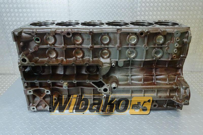 Crankcase for engine Liebherr D936 L A6 10115733 - Kampikammio - Rakennuskoneet: kuva Crankcase for engine Liebherr D936 L A6 10115733 - Kampikammio - Rakennuskoneet Crankcase for engine Liebherr D936 L A6 10115733 - Kampikammio - Rakennuskoneet: kuva Crankcase for engine Liebherr D936 L A6 10115733 - Kampikammio - Rakennuskoneet