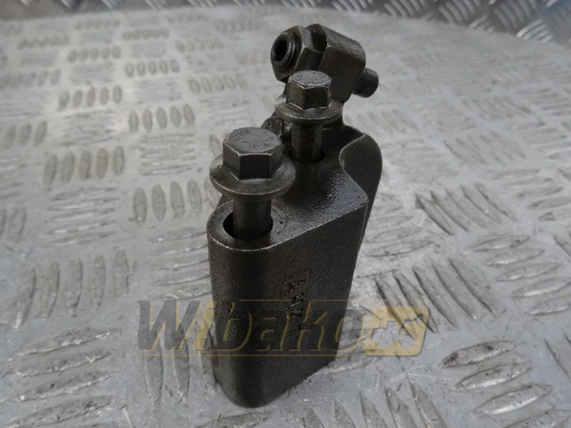 Deutz 04515735 - Sylinteripää - Rakennuskoneet: kuva Deutz 04515735 - Sylinteripää - Rakennuskoneet Deutz 04515735 - Sylinteripää - Rakennuskoneet: kuva Deutz 04515735 - Sylinteripää - Rakennuskoneet