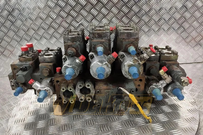 Liebherr R924 HDSL - Hydrauliventtiili - Rakennuskoneet: kuva Liebherr R924 HDSL - Hydrauliventtiili - Rakennuskoneet Liebherr R924 HDSL - Hydrauliventtiili - Rakennuskoneet: kuva Liebherr R924 HDSL - Hydrauliventtiili - Rakennuskoneet