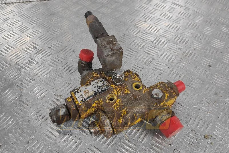 Volvo 811 4821801 - Hydrauliventtiili - Rakennuskoneet: kuva Volvo 811 4821801 - Hydrauliventtiili - Rakennuskoneet Volvo 811 4821801 - Hydrauliventtiili - Rakennuskoneet: kuva Volvo 811 4821801 - Hydrauliventtiili - Rakennuskoneet