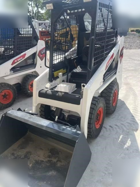 BOBCAT S70 - Liukuohjattu kuormaaja: kuva BOBCAT S70 - Liukuohjattu kuormaaja BOBCAT S70 - Liukuohjattu kuormaaja: kuva BOBCAT S70 - Liukuohjattu kuormaaja