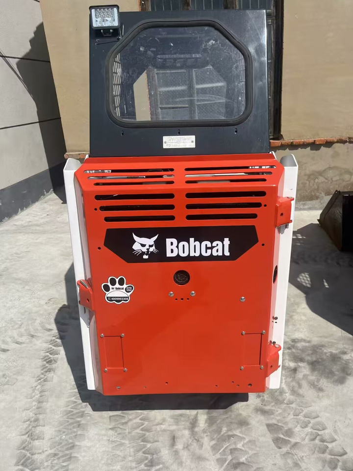 BOBCAT S730 - Liukuohjattu kuormaaja: kuva BOBCAT S730 - Liukuohjattu kuormaaja BOBCAT S730 - Liukuohjattu kuormaaja: kuva BOBCAT S730 - Liukuohjattu kuormaaja