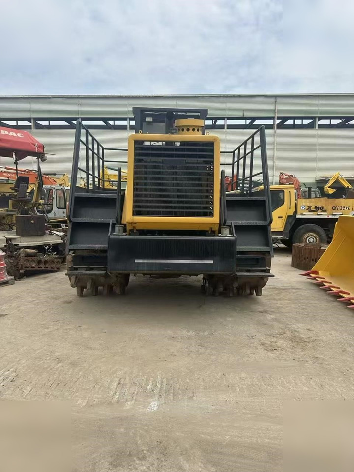 CATERPILLAR 816A - Tiivistyskone: kuva CATERPILLAR 816A - Tiivistyskone CATERPILLAR 816A - Tiivistyskone: kuva CATERPILLAR 816A - Tiivistyskone