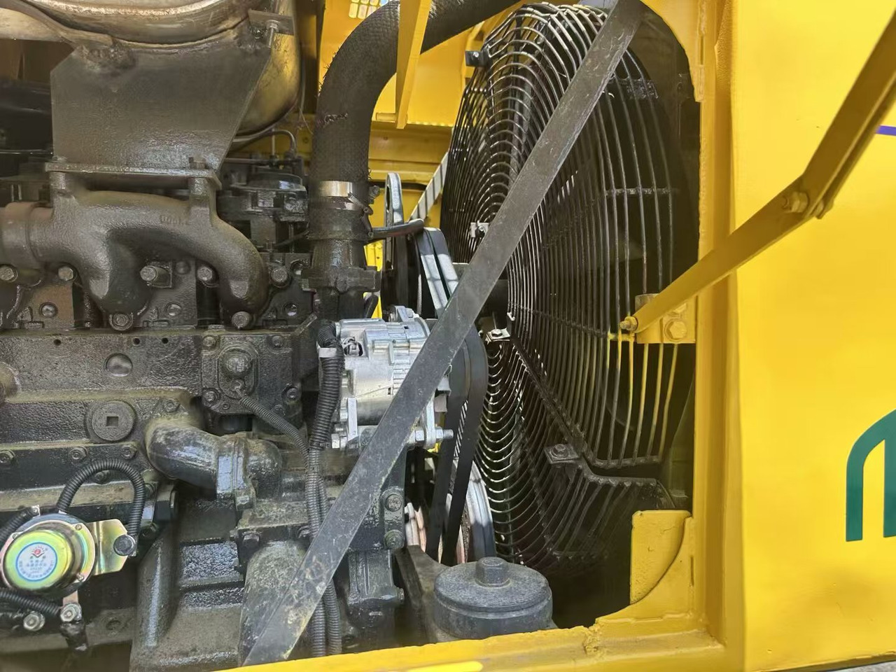 KOMATSU WA470 - Pyöräkuormaaja: kuva KOMATSU WA470 - Pyöräkuormaaja KOMATSU WA470 - Pyöräkuormaaja: kuva KOMATSU WA470 - Pyöräkuormaaja