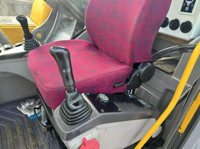 VOLVO EC480 - Telakaivukone: kuva VOLVO EC480 - Telakaivukone VOLVO EC480 - Telakaivukone: kuva VOLVO EC480 - Telakaivukone