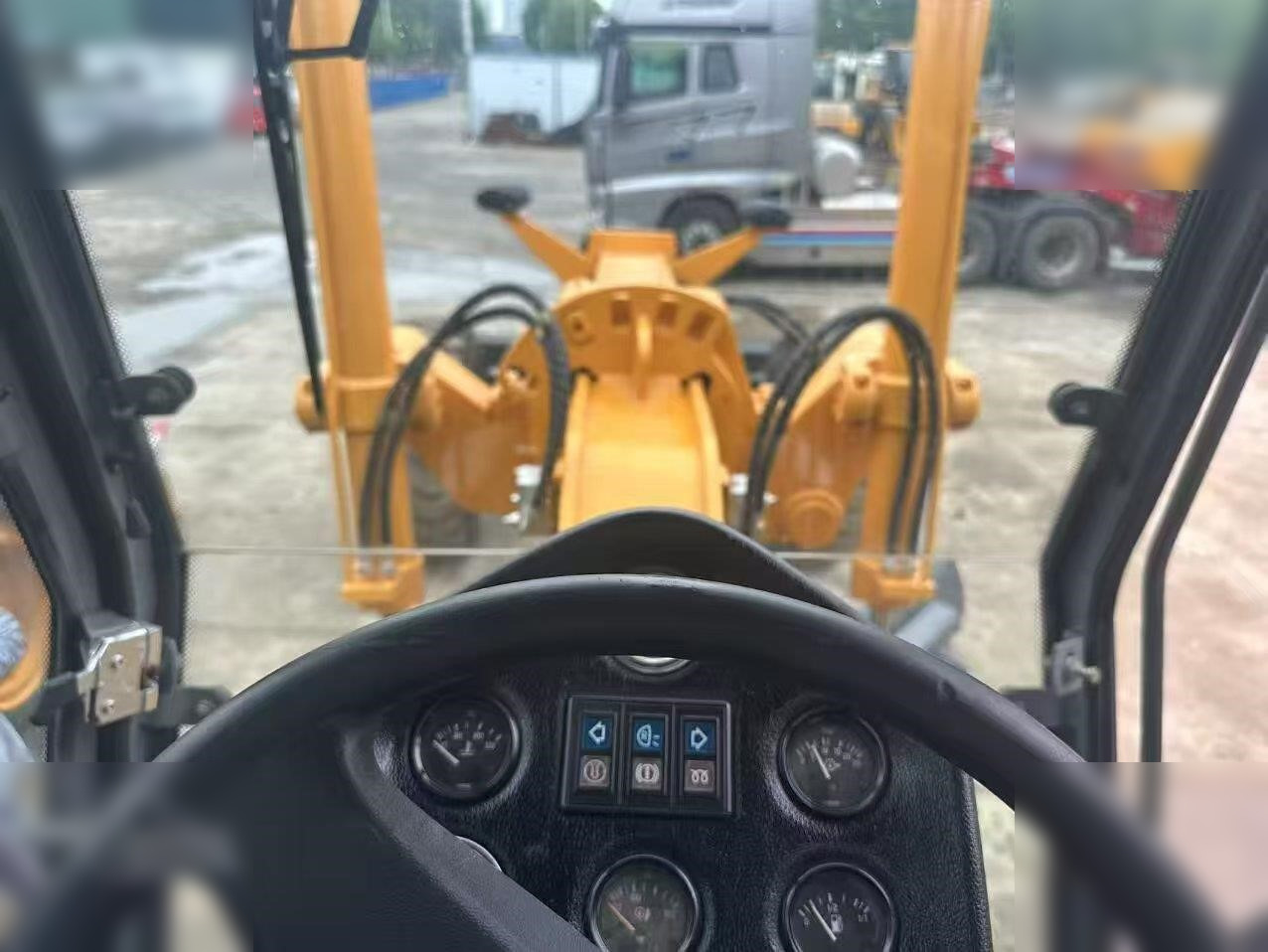 XCMG GR2153 - Tiehöylä: kuva XCMG GR2153 - Tiehöylä XCMG GR2153 - Tiehöylä: kuva XCMG GR2153 - Tiehöylä