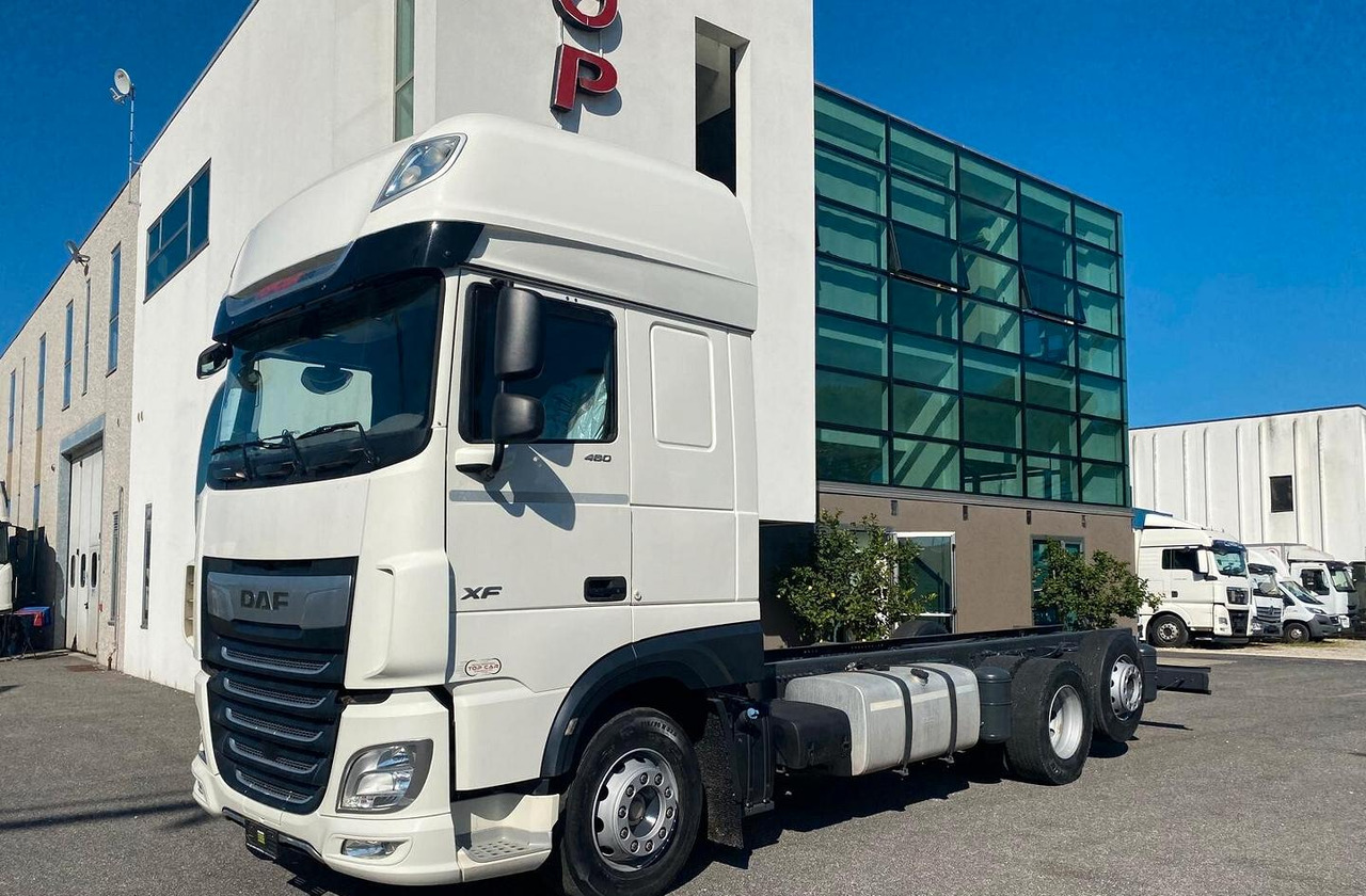 DAF XF 480 FT FULL PNEUMATIC 2019 - Kuorma-auto alusta: kuva DAF XF 480 FT FULL PNEUMATIC 2019 - Kuorma-auto alusta DAF XF 480 FT FULL PNEUMATIC 2019 - Kuorma-auto alusta: kuva DAF XF 480 FT FULL PNEUMATIC 2019 - Kuorma-auto alusta