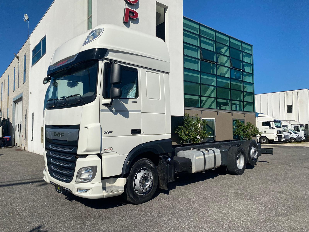 DAF XF 480 - Kuorma-auto alusta: kuva DAF XF 480 - Kuorma-auto alusta DAF XF 480 - Kuorma-auto alusta: kuva DAF XF 480 - Kuorma-auto alusta