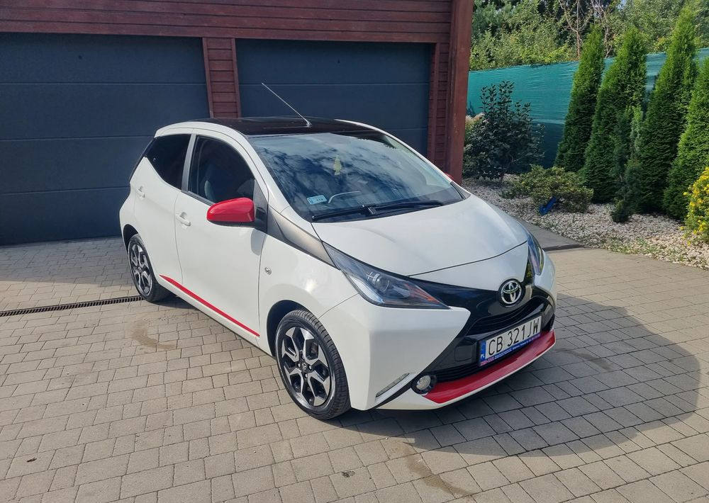 Toyota Aygo 1.0 VVT-i Sprint EU6 - Henkilöauto: kuva Toyota Aygo 1.0 VVT-i Sprint EU6 - Henkilöauto Toyota Aygo 1.0 VVT-i Sprint EU6 - Henkilöauto: kuva Toyota Aygo 1.0 VVT-i Sprint EU6 - Henkilöauto