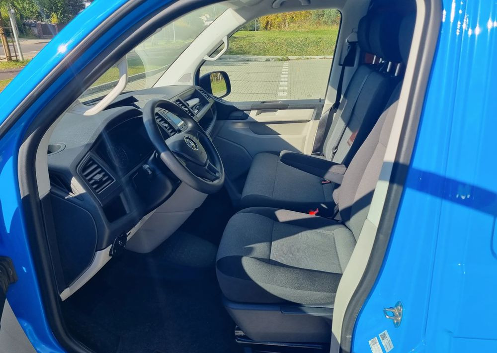 Volkswagen Transporter - Pieni pakettiauto: kuva Volkswagen Transporter - Pieni pakettiauto Volkswagen Transporter - Pieni pakettiauto: kuva Volkswagen Transporter - Pieni pakettiauto